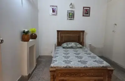 Royal Girl hostel
